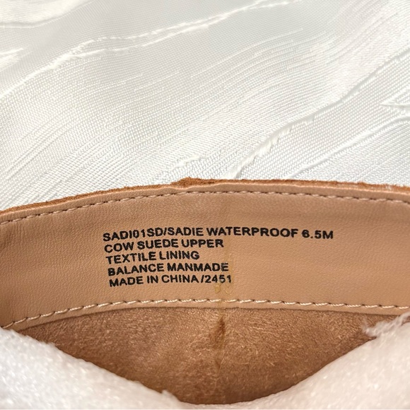 Blondo Sadie Waterproof Suede Ankle Boots - Picture 5 of 8